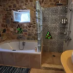 Eco-friendly - Hot Tub Forest & Sea Access