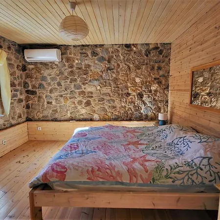 Holiday home Eco Secluded Hand Built Stone House In An Oasis *