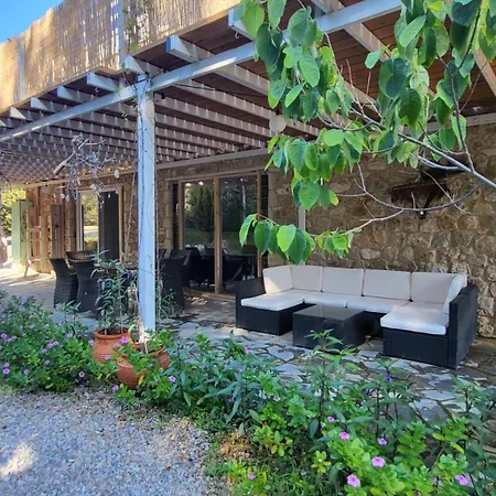 Holiday home Eco Secluded Hand Built Stone House In An Oasis *