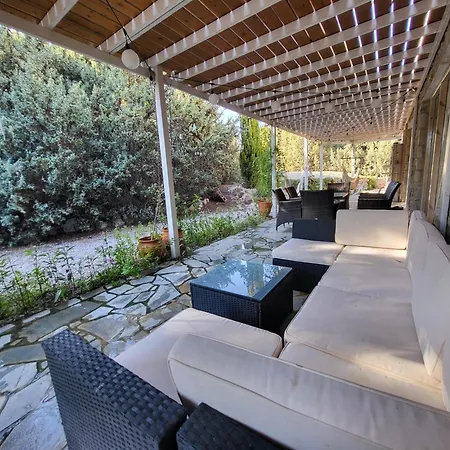 Holiday home Eco Secluded Hand Built Stone House In An Oasis *
